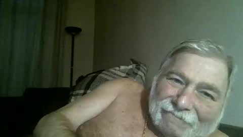 Snapshot of louis_chokdee chatting on 01.26.25 louis_chokdee online show from 01.26.25