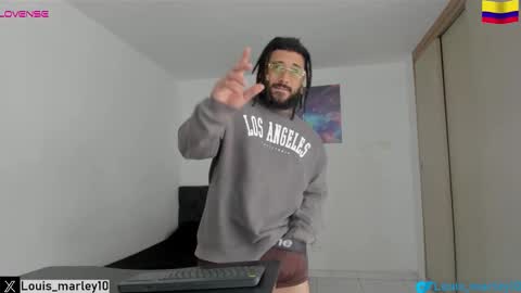 louis_marley_ online show from 10.12.25