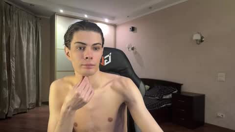 Mark online show from 03.01.25