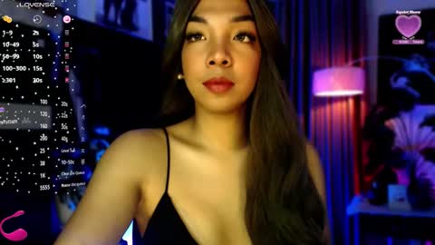 Snapshot of louisassy chatting on 10.21.25 Louisa online show from 10.21.25