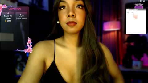 Snapshot of louisassy chatting on 10.28.25 Louisa online show from 10.28.25