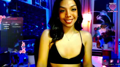 Snapshot of louisassy chatting on 06.17.26 Louisa online show from 06.17.26