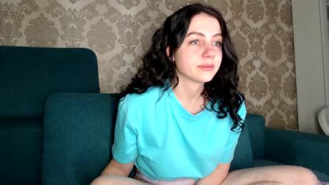 Louise online show from 02.28.25