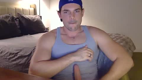 Snapshot of louisvalmer chatting on 03.02.26 Louis Valmer online show from 03.02.26