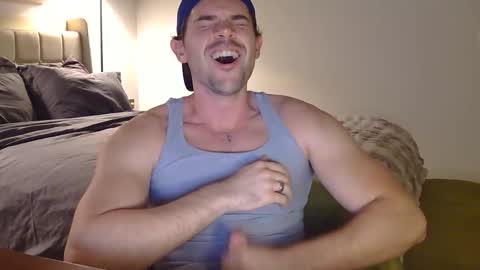 Snapshot of louisvalmer chatting on 03.04.26 Louis Valmer online show from 03.04.26