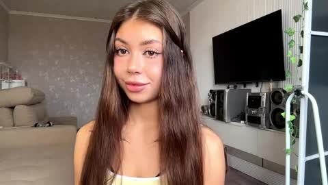 Flora online show from 04.10.26