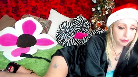 Lourdes Noir online show from 12.27.24