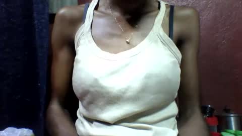 lovaelisa online show from 10.31.25