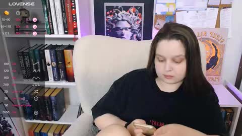 Snapshot of lovbess chatting on 02.20.26 Mia online show from 02.20.26