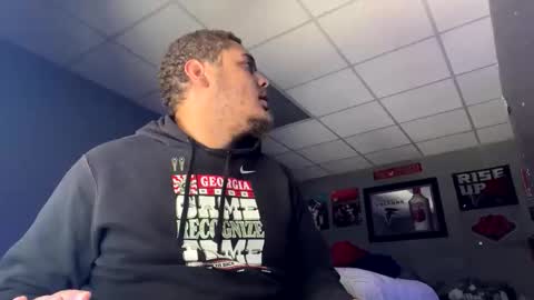 Snapshot of love01109 chatting on 10.20.25 love01109 online show from 10.20.25