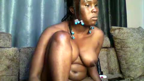 Snapshot of love1378 chatting on 02.12.25 Cynthia. A online show from 02.12.25