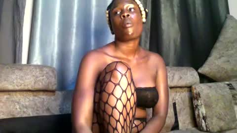 Snapshot of love1378 chatting on 03.03.25 Cynthia. A online show from 03.03.25