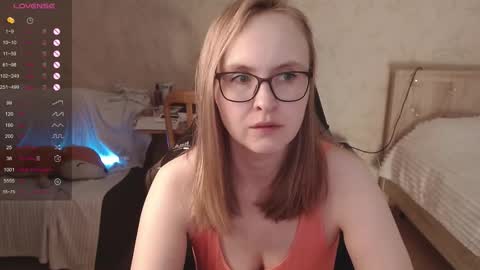 Snapshot of love_agatha chatting on 09.30.25 Agatha online show from 09.30.25