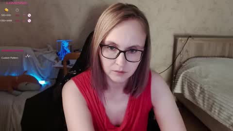 Snapshot of love_agatha chatting on 10.13.25 Agatha online show from 10.13.25