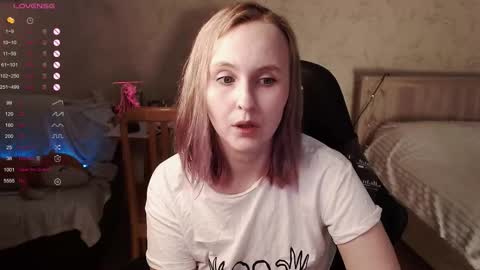 Snapshot of love_agatha chatting on 10.14.25 Agatha online show from 10.14.25