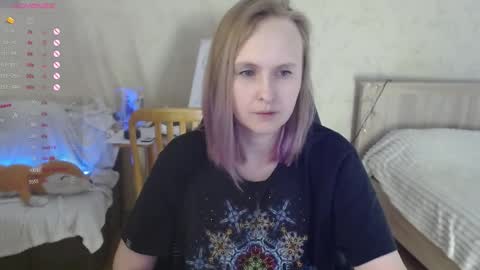 Snapshot of love_agatha chatting on 10.19.25 Agatha online show from 10.19.25