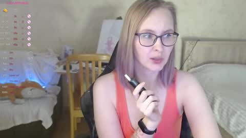 Snapshot of love_agatha chatting on 10.20.25 Agatha online show from 10.20.25