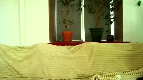 Snapshot of love_attation chatting on 02.28.25 Cute face online show from 02.28.25