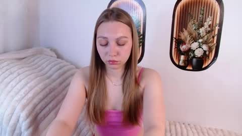 love bella  online show from 05.21.26