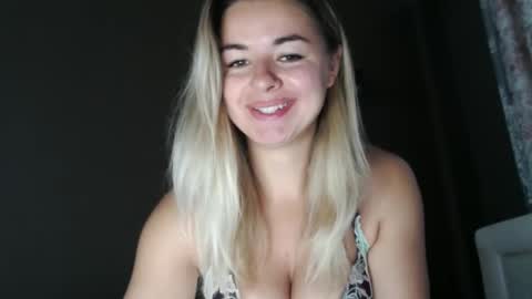 Snapshot of love_dom_meg chatting on 10.26.25 Megane online show from 10.26.25