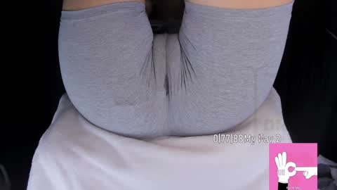Snapshot of love_hard_kiru chatting on 12.19.24 Kira online show from 12.19.24