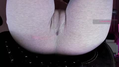 Snapshot of love_hard_kiru chatting on 10.14.25 Kira online show from 10.14.25