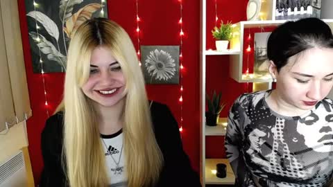Snapshot of love_instinct chatting on 01.20.25 Alexya online show from 01.20.25