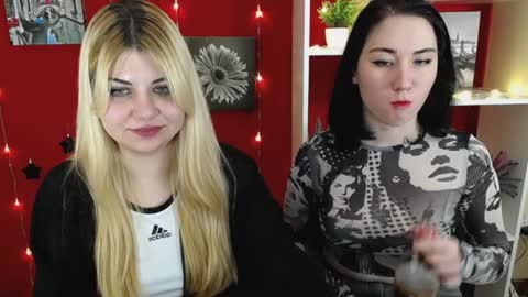 Snapshot of love_instinct chatting on 01.25.25 Alexya online show from 01.25.25