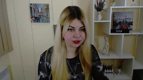 Snapshot of love_instinct chatting on 02.21.25 Alexya online show from 02.21.25