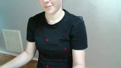 Vivian online show from 12.15.25