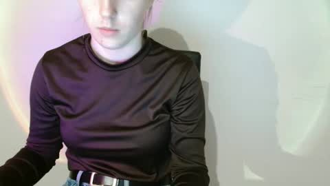 Vivian online show from 02.17.26