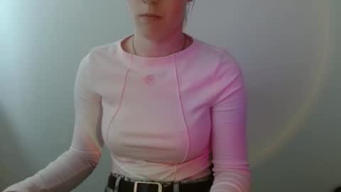 Vivian online show from 02.25.26