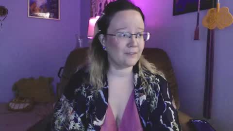 Snapshot of love_you_julia chatting on 09.19.25 love_you_julia online show from 09.19.25