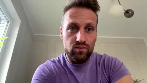 lovefuesse online show from 11.04.25