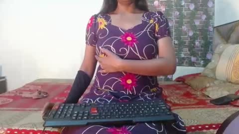 Snapshot of lovefunnitya chatting on 12.25.24 Divya online show from 12.25.24