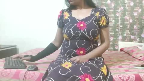 Snapshot of lovefunnitya chatting on 01.06.25 Divya online show from 01.06.25