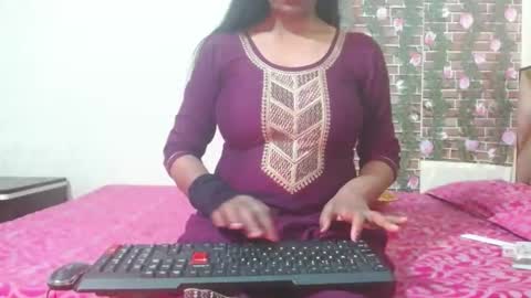Snapshot of lovefunnitya chatting on 02.12.25 Divya online show from 02.12.25