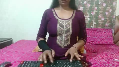 Snapshot of lovefunnitya chatting on 03.12.25 Divya online show from 03.12.25