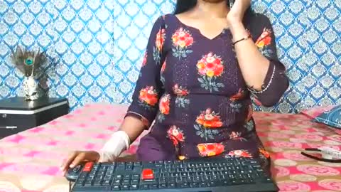 Snapshot of lovefunnitya chatting on 09.12.25 Divya online show from 09.12.25