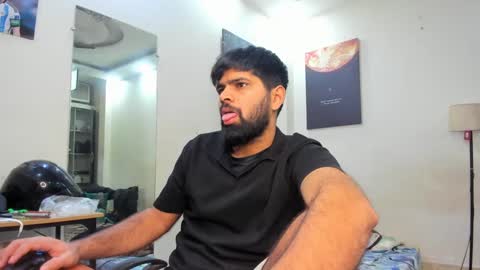 Snapshot of lovehairyindian chatting on 01.08.25 Indian hairy online show from 01.08.25