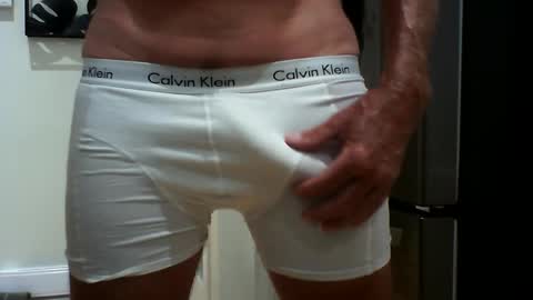 lovehairyone online show from 09.08.25