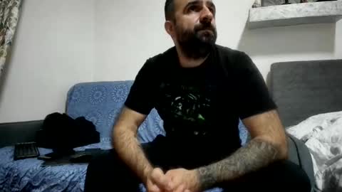 loveivat80 online show from 11.20.25