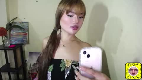 lovelily_xoxo online show from 02.26.26