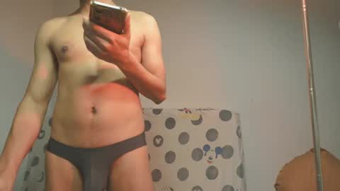 Snapshot of lovely__person chatting on 03.10.25 Lovely Person online show from 03.10.25