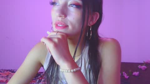 Snapshot of lovely_akira_xwx chatting on 12.12.24 Tami online show from 12.12.24
