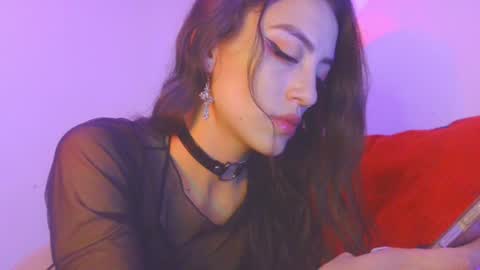 Snapshot of lovely_akira_xwx chatting on 02.04.25 Tami online show from 02.04.25