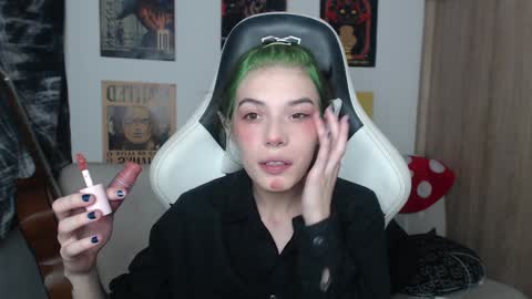 Cassie online show from 12.17.24