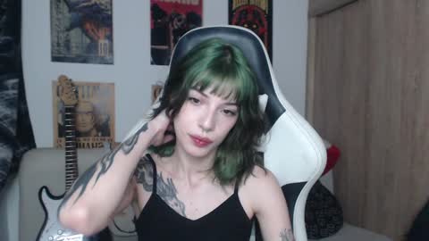 Cassie online show from 01.05.25