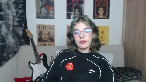 Cassie online show from 02.08.25