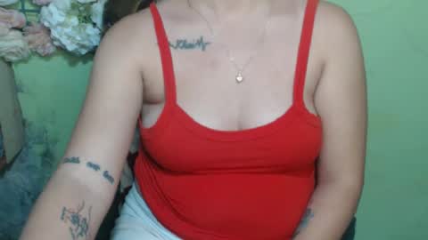 hearty2 Hey guys  Im Jess  online show from 03.21.26